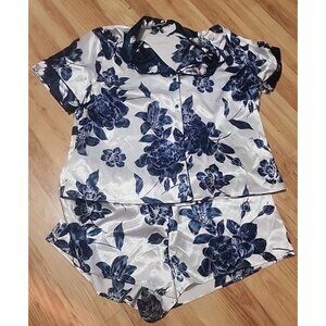 Lilac & London Women's 1X Satiny Pajama Shorts Sleep Set Blue White Floral Print